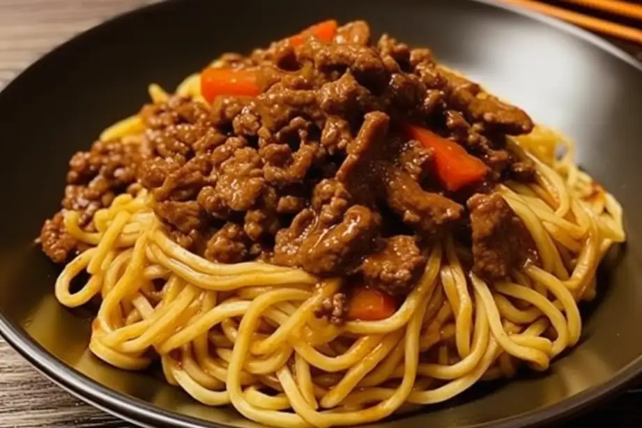 Mongolian Noodles with Ground Beef