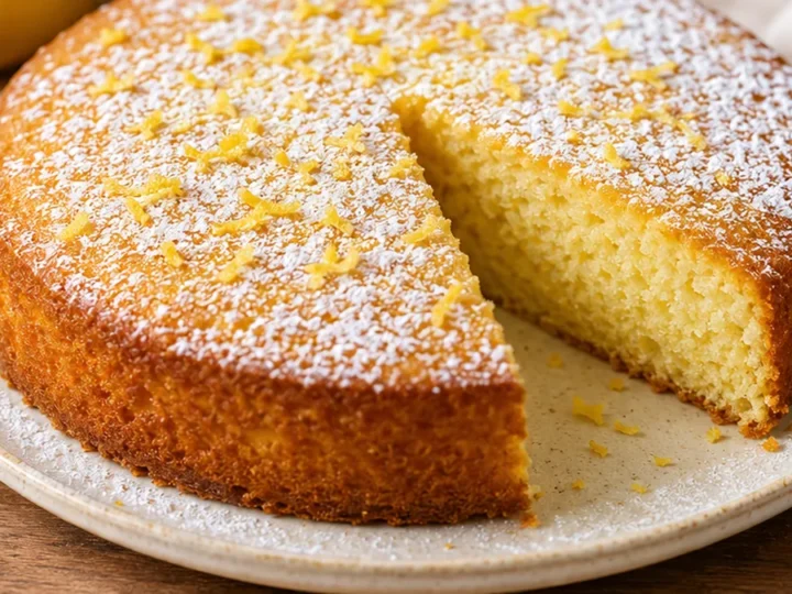 Gluten-Free Lemon Cake – Taste of Sunshine!