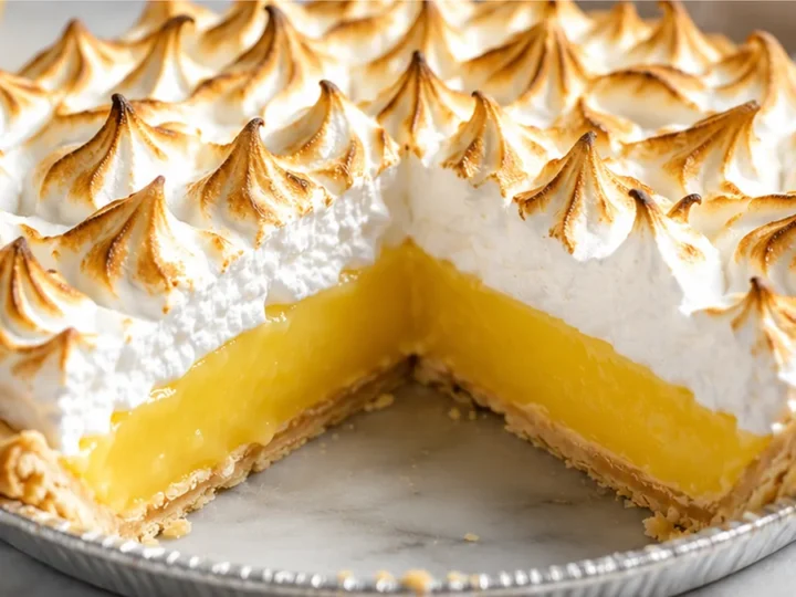 Ultimate Gluten-Free Lemon Meringue Pie Recipe