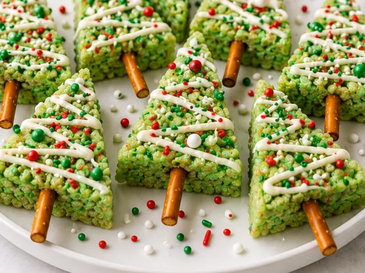 Magical Christmas Tree Crispy Treats!