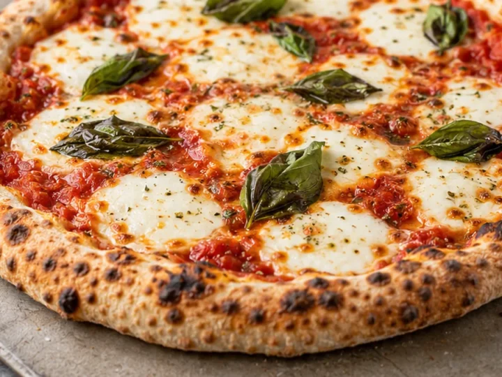 Gluten-Free Artisan Pizza: Taste the Magic!