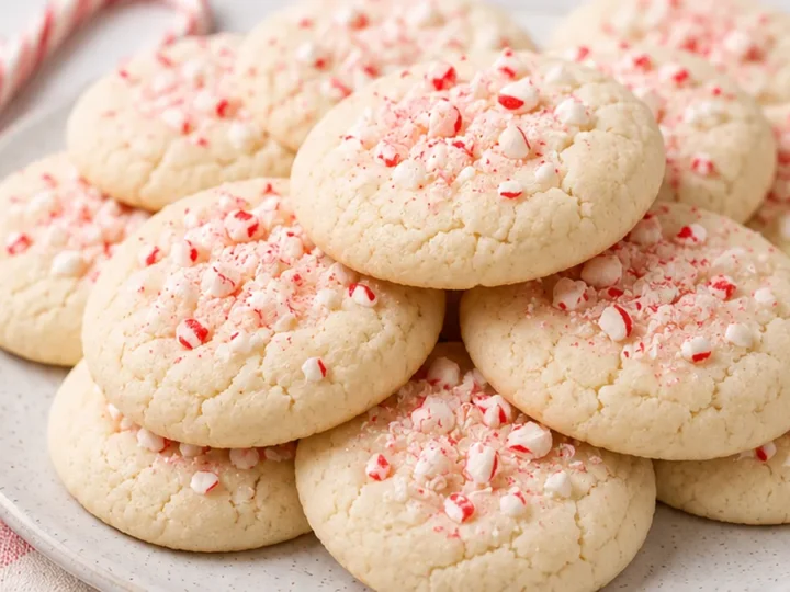 ️ Melt-in-Your-Mouth Peppermint Cookies