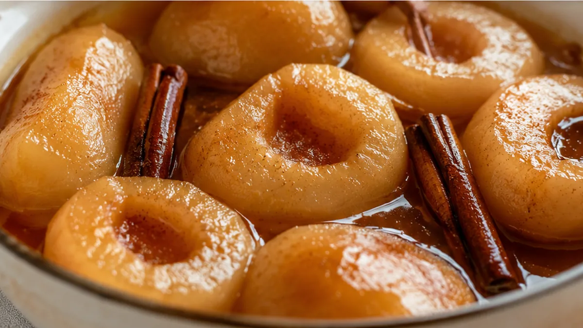 Heavenly Poached Pears: A Dessert Dream! Poached pears: master this elegant, spiced dessert in under an hour. Tender fruit in apple cider syrup, perfect for any