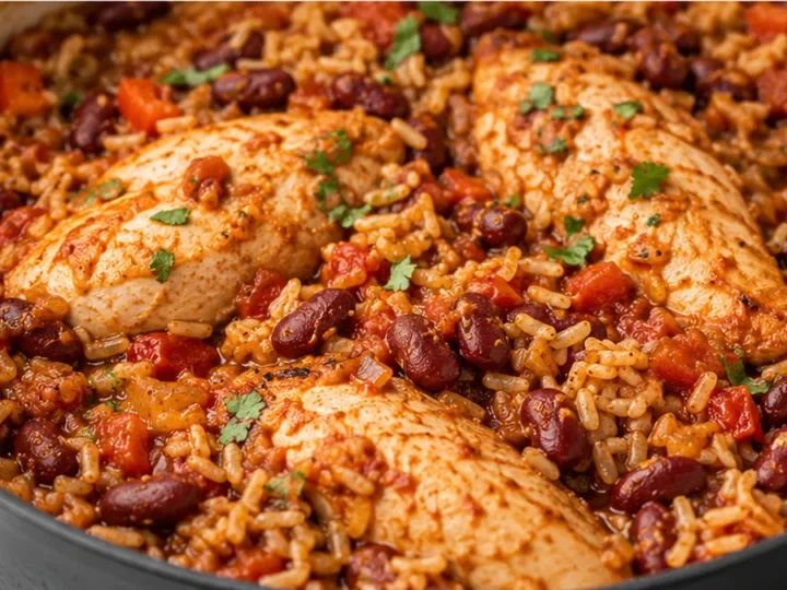 One-Pot Southwest Chicken & Rice – So Easy!